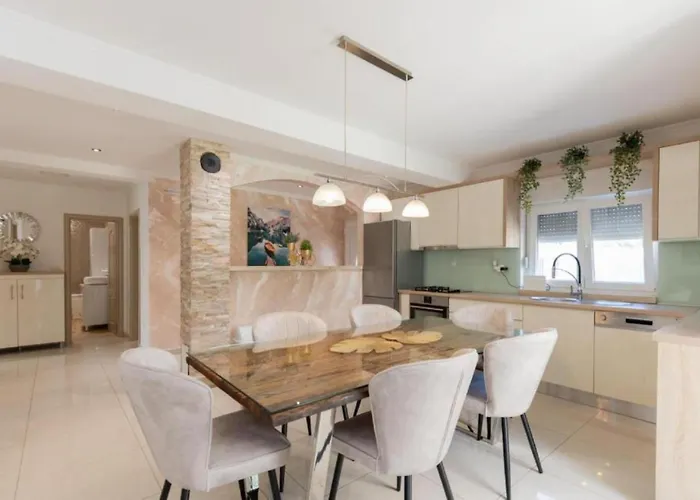 Korana With Pool & Jacuzzi * Kamenmost